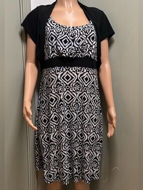Mi Manchi Black & White Geometric Print Medi Dress with Short Bolero